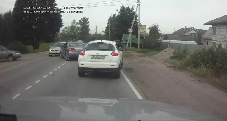 What Every Driver On A Cell Phone Deserves