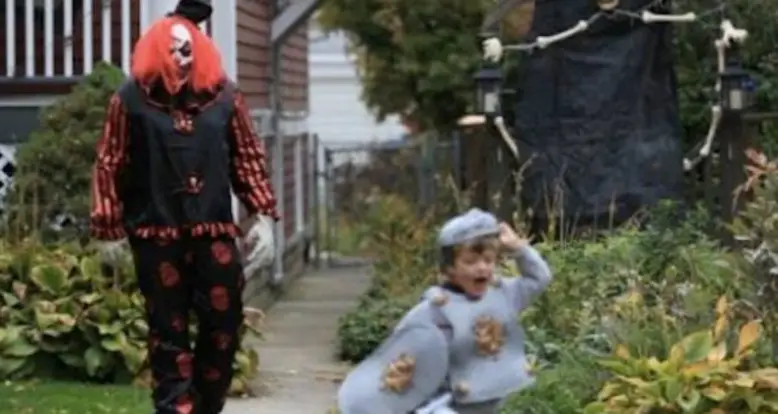 33 Hilarious April Fools’ Pranks GIFs To Stoke Your Mischievous Side
