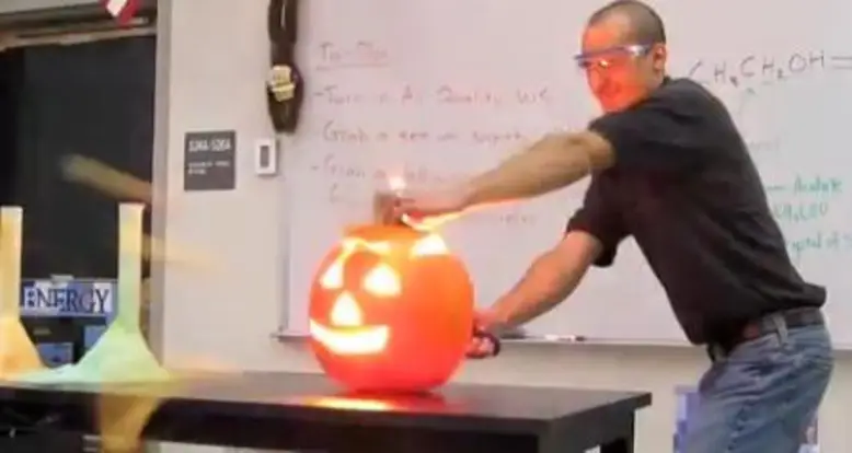 This Is How You Carve A Pumpkin