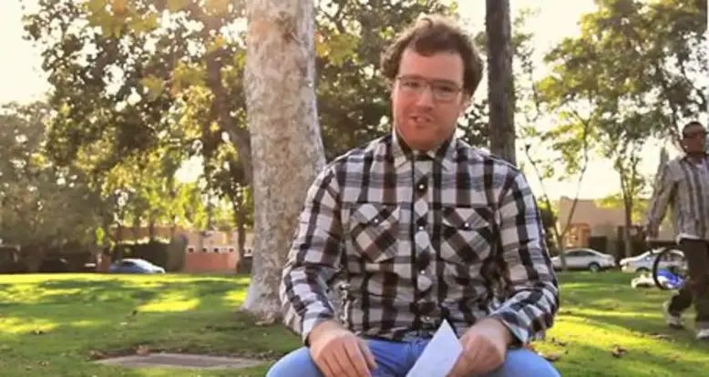 An Awesome “Facebook Parenting” Parody