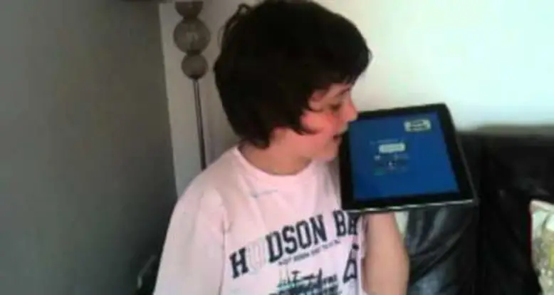 10 Year Old Can Speak Backwards Fluently