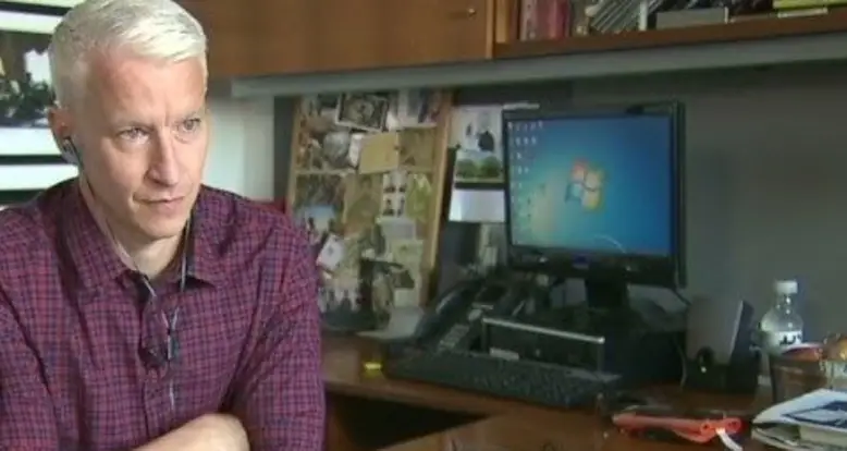 Anderson Cooper Spends A Day With A Schizophrenia Simulator