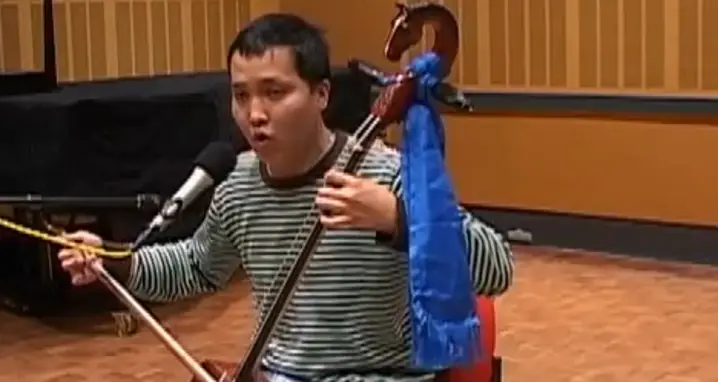 Incredible Mongolian Throat Singer