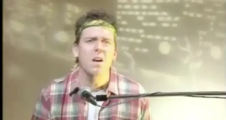 Hugh Laurie Pays Tribute To America