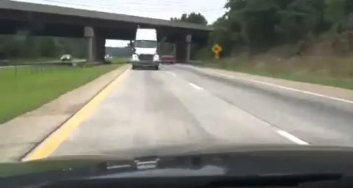 How To Prank Your Wife On The Highway
