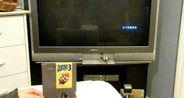 A NES Cartridge Turned Into A Working Nintendo