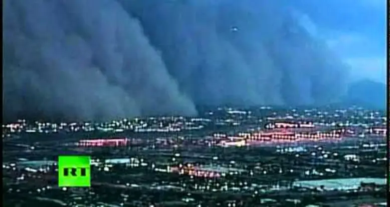 Incredible High Speed Dust Storm