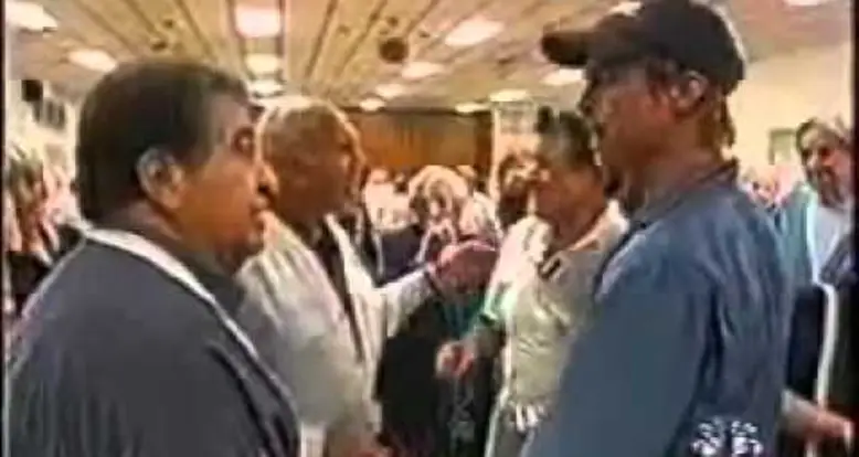 Brad Pitt Works The Crowds In 2001