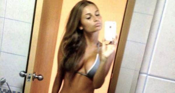 Sexy Selfie Pictures