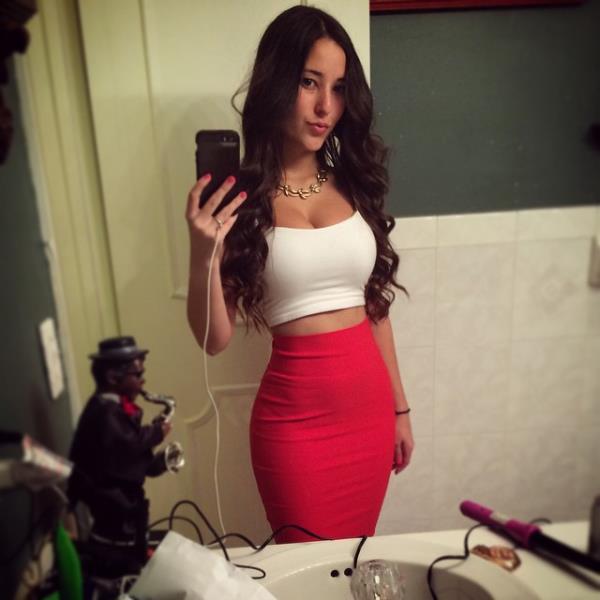 Angie Varona Instagram