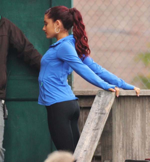 Ariana Grande Yoga Pants