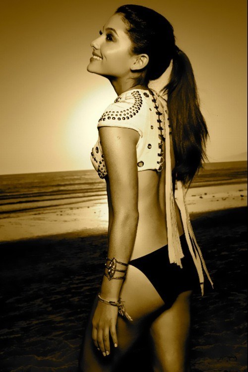 Sexy Ariana Grande Bikini